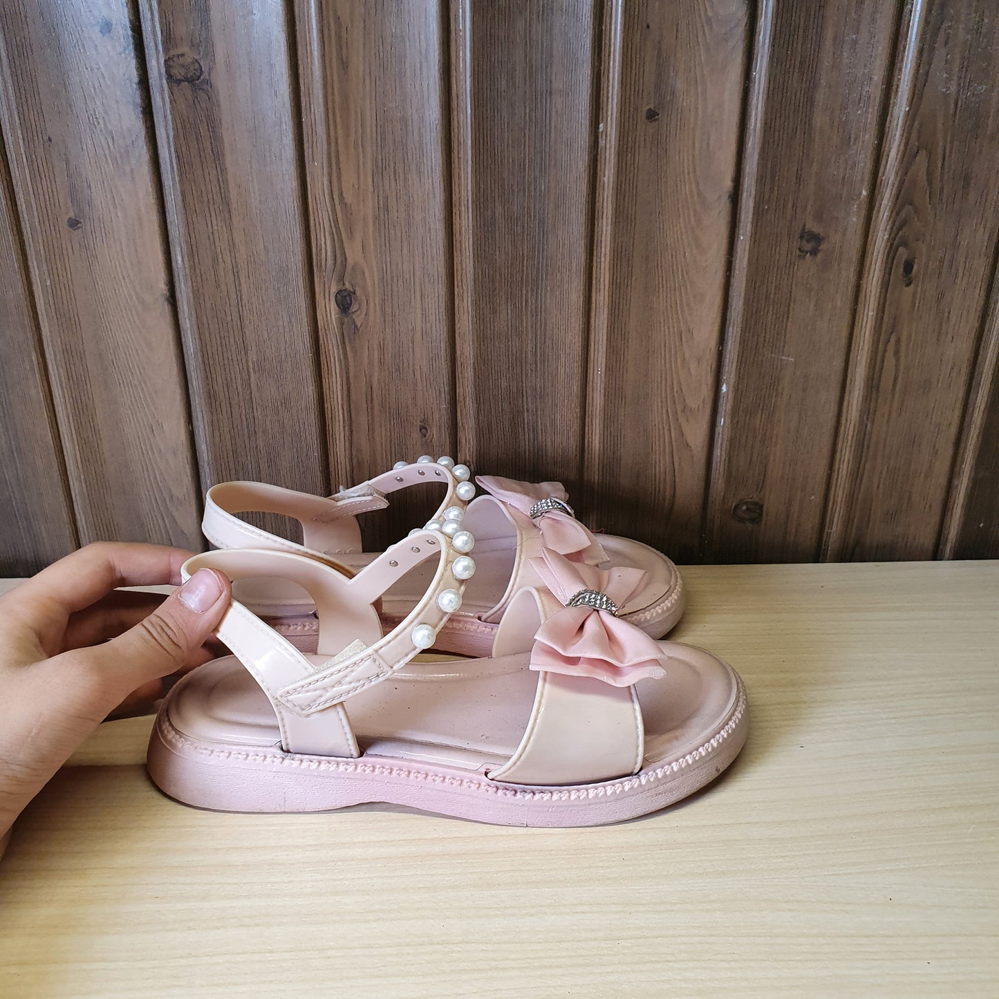 Girls Used Imported Sandals Size 35