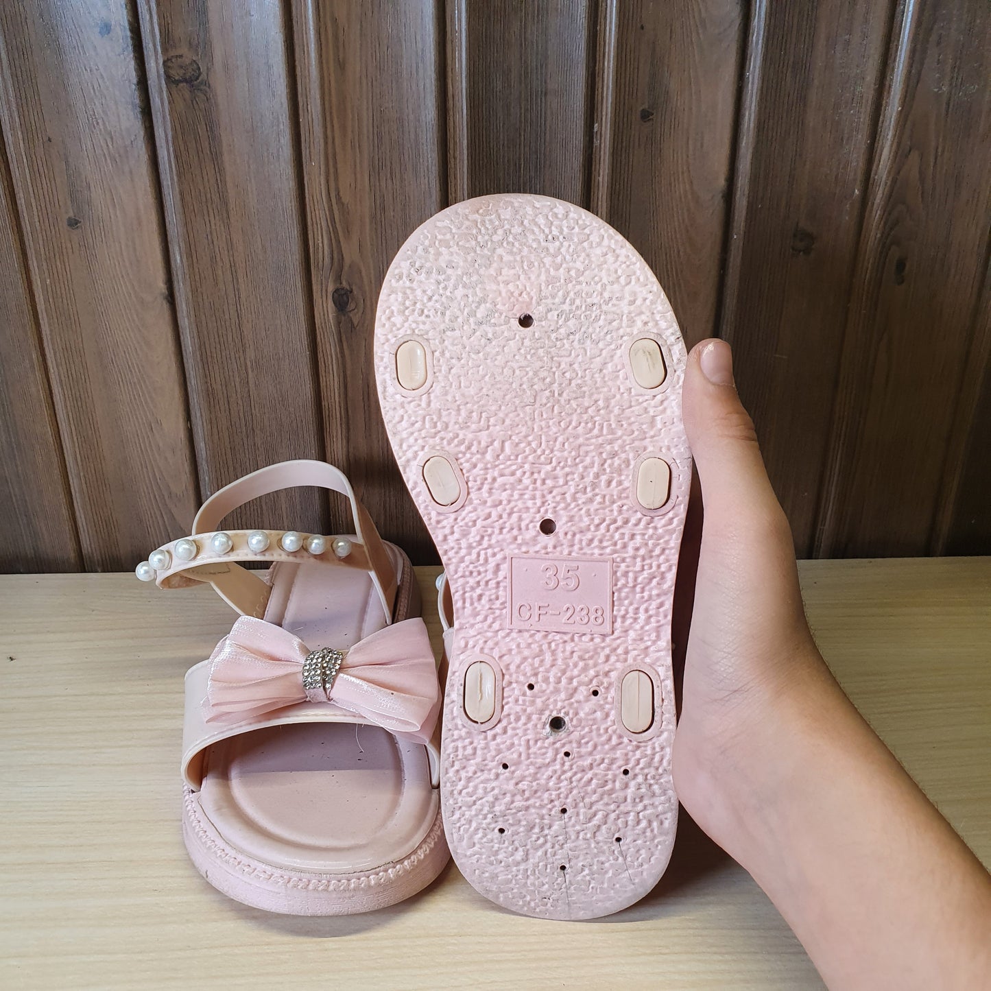 Girls Used Imported Sandals Size 35