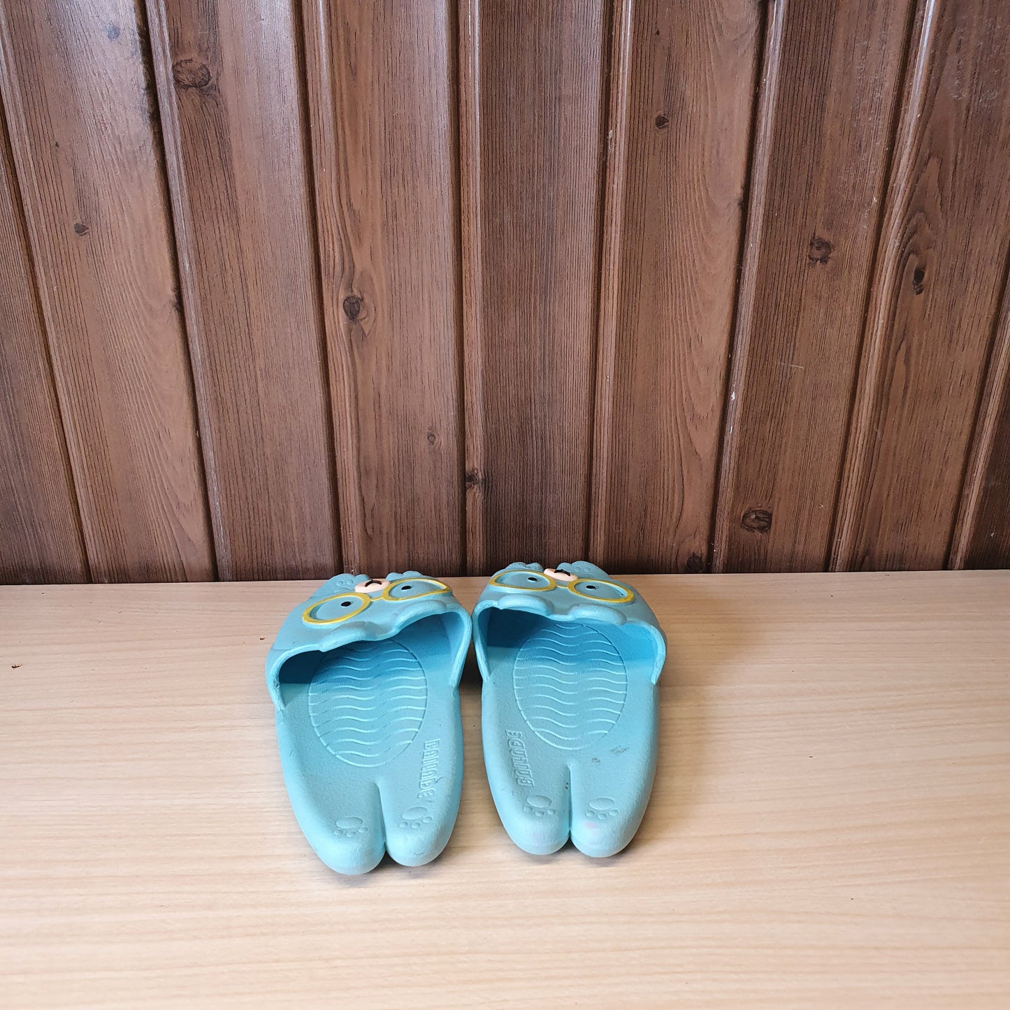 Kids Used Imported Slipers Size 24-25