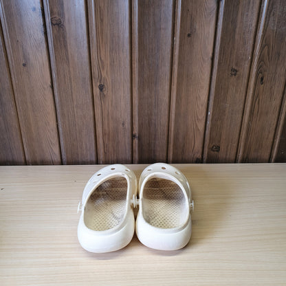 Kids Used Imported Crocks Size  23-24