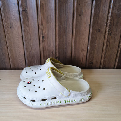 Kids Used Imported Crocks Size 32