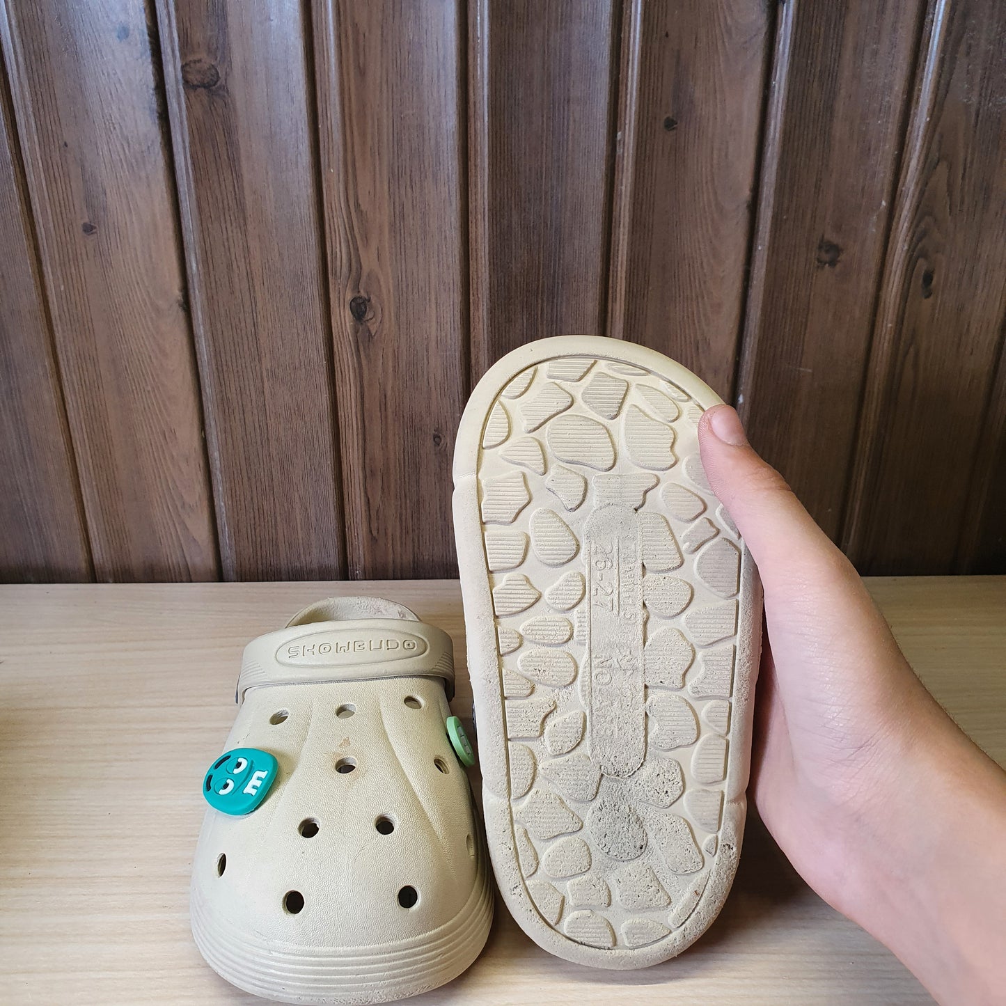 Kids Used Imported Crocks Size 26-27