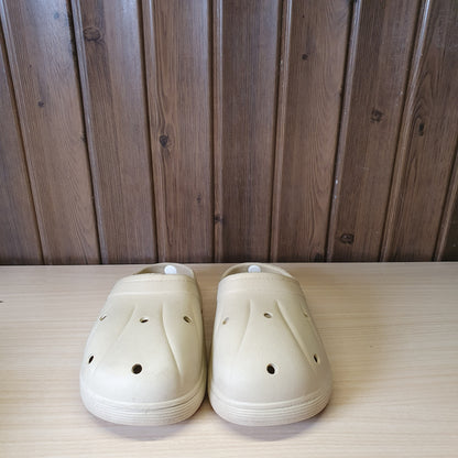Kids Used Imported Crocks Size 24-25