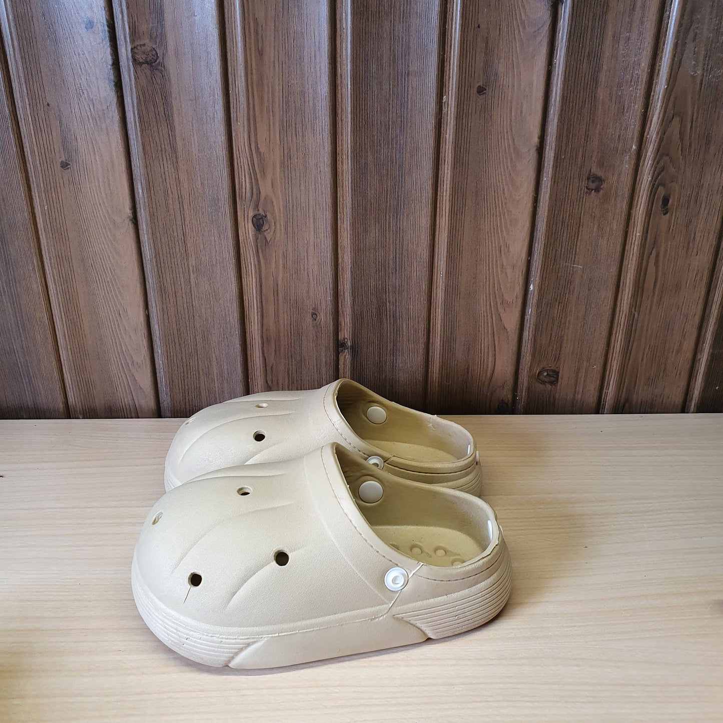 Kids Used Imported Crocks Size 24-25