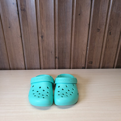 Kids Used Imported Crocks Size 24