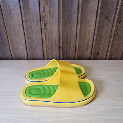 Kids Used Imported Slippers  Size 32