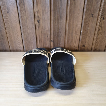 Kids Used Imported Slippers  Size 36-37