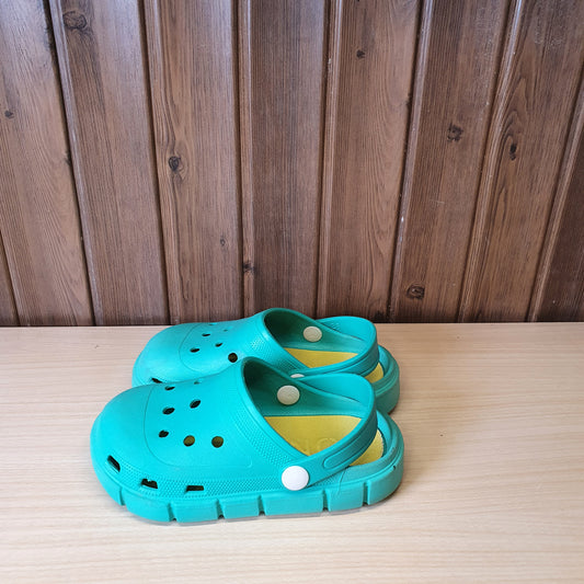 Kids Used Imported Crocks Size 28-29