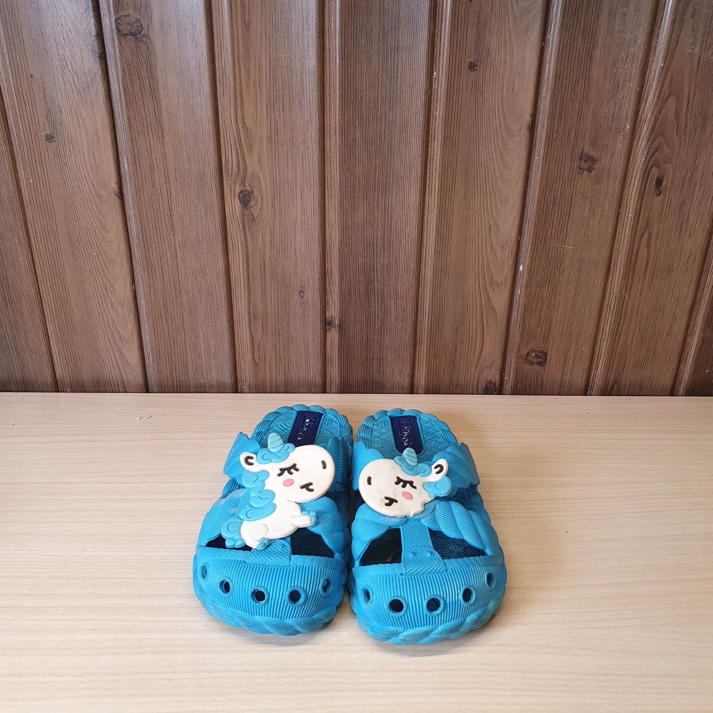 Kids Used Imported Slippers Size 28