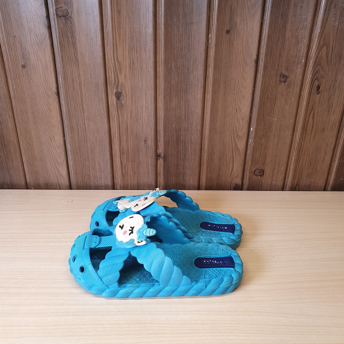 Kids Used Imported Slippers Size 28