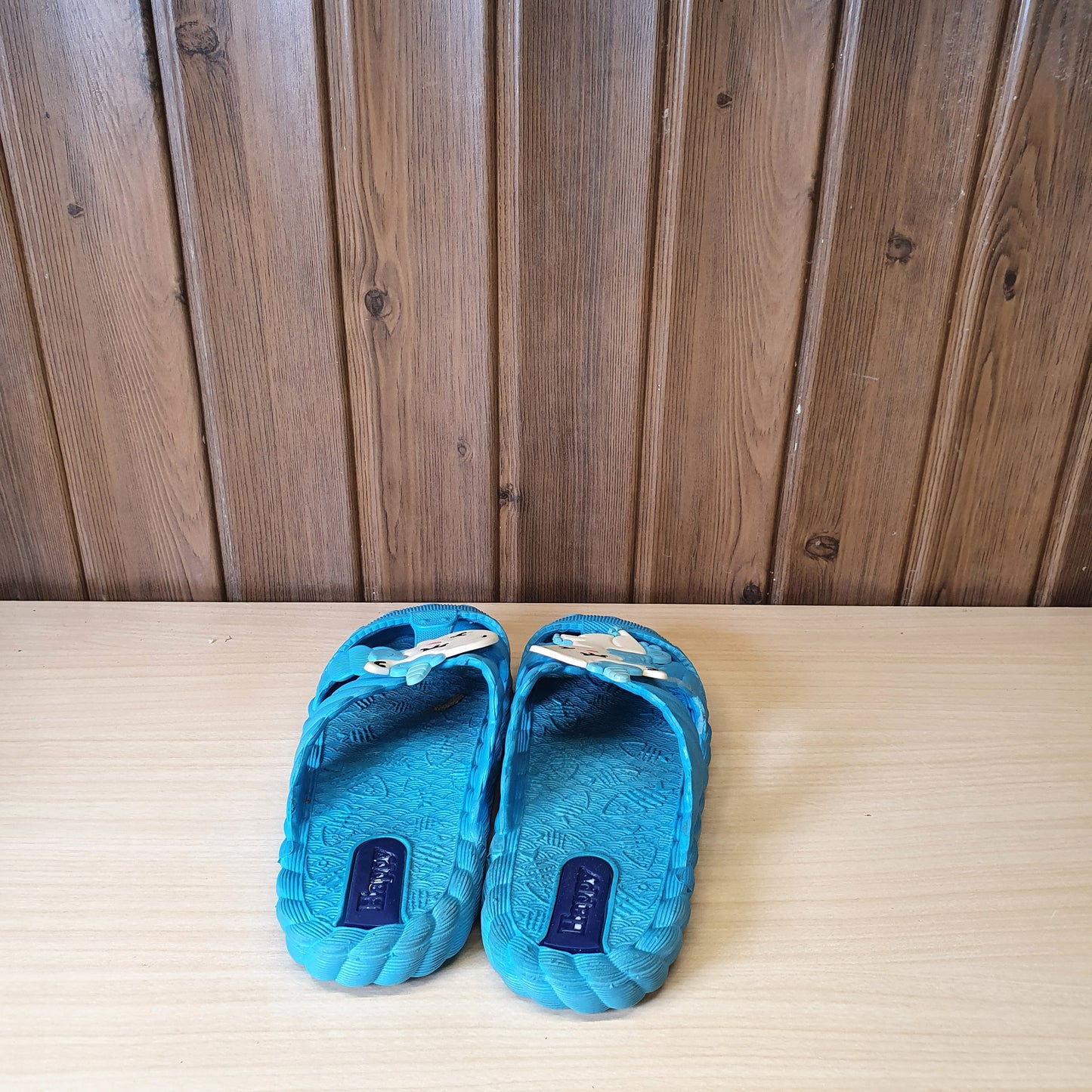 Kids Used Imported Slippers Size 28