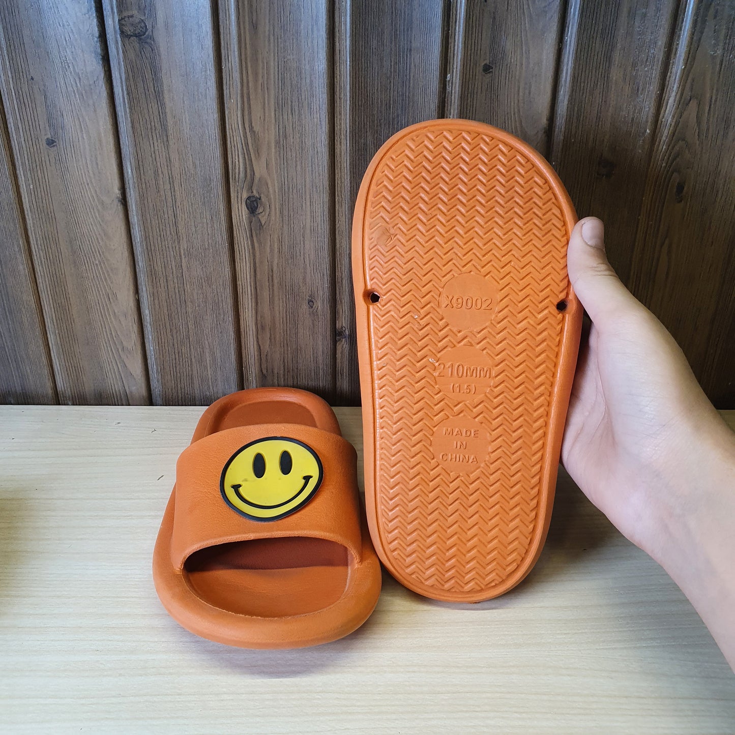 Kids Used Imported Slipper Size 210mm