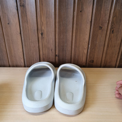 Kids Used Imported Slippers Size 200MM