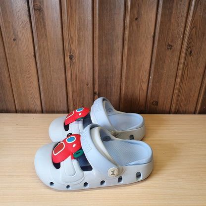 Kids Used Imported Crocks Size 28-29