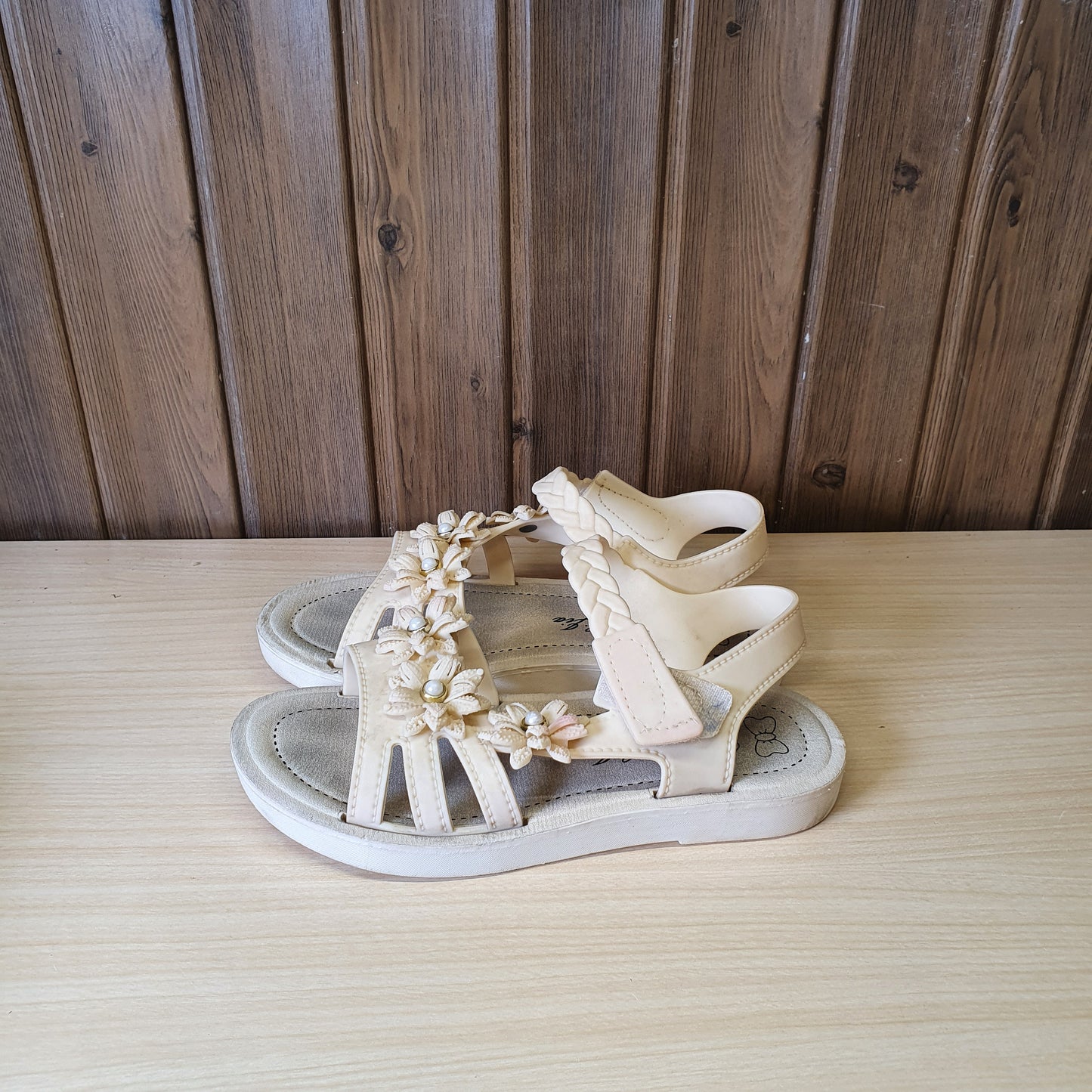 Kids Used Imported Sandals Size 31