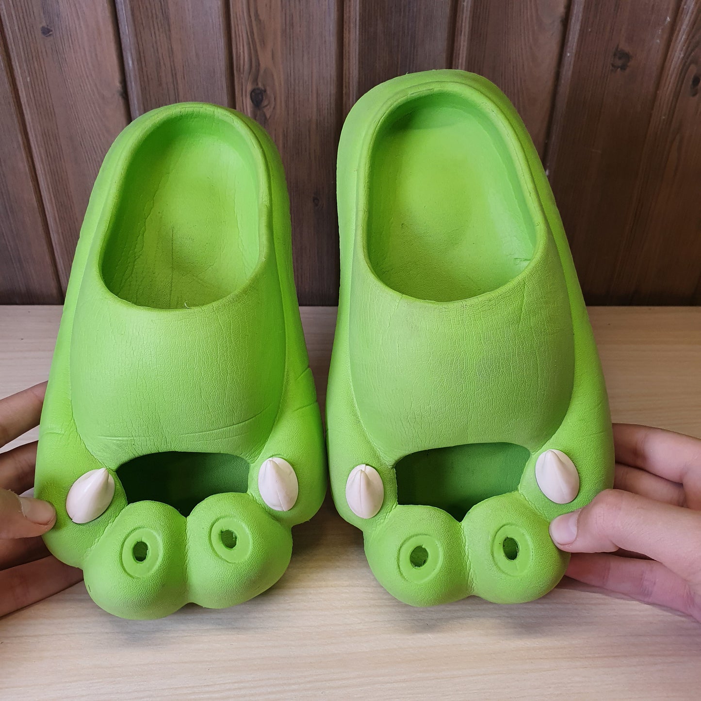 Kids Used Imported  Slippers Size 32-33