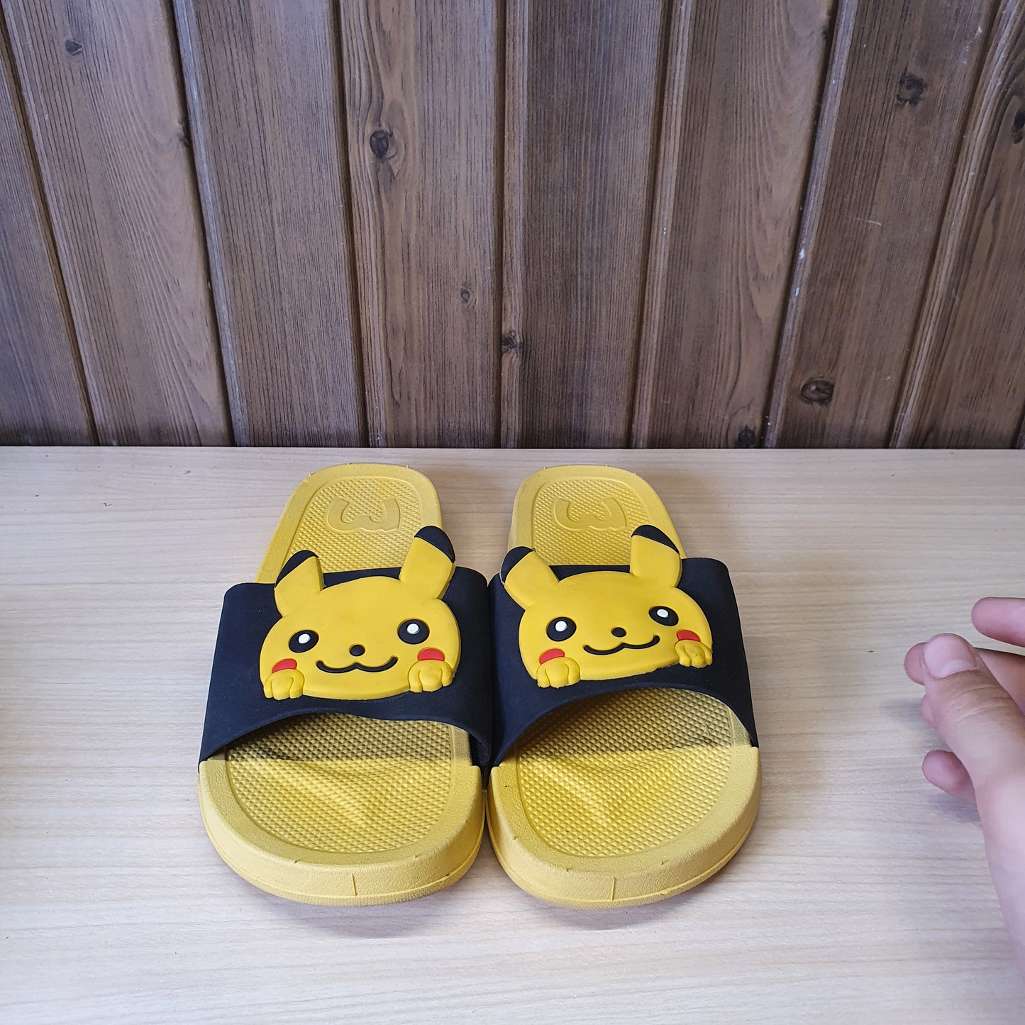Kids Used Imported Slippers Size 32