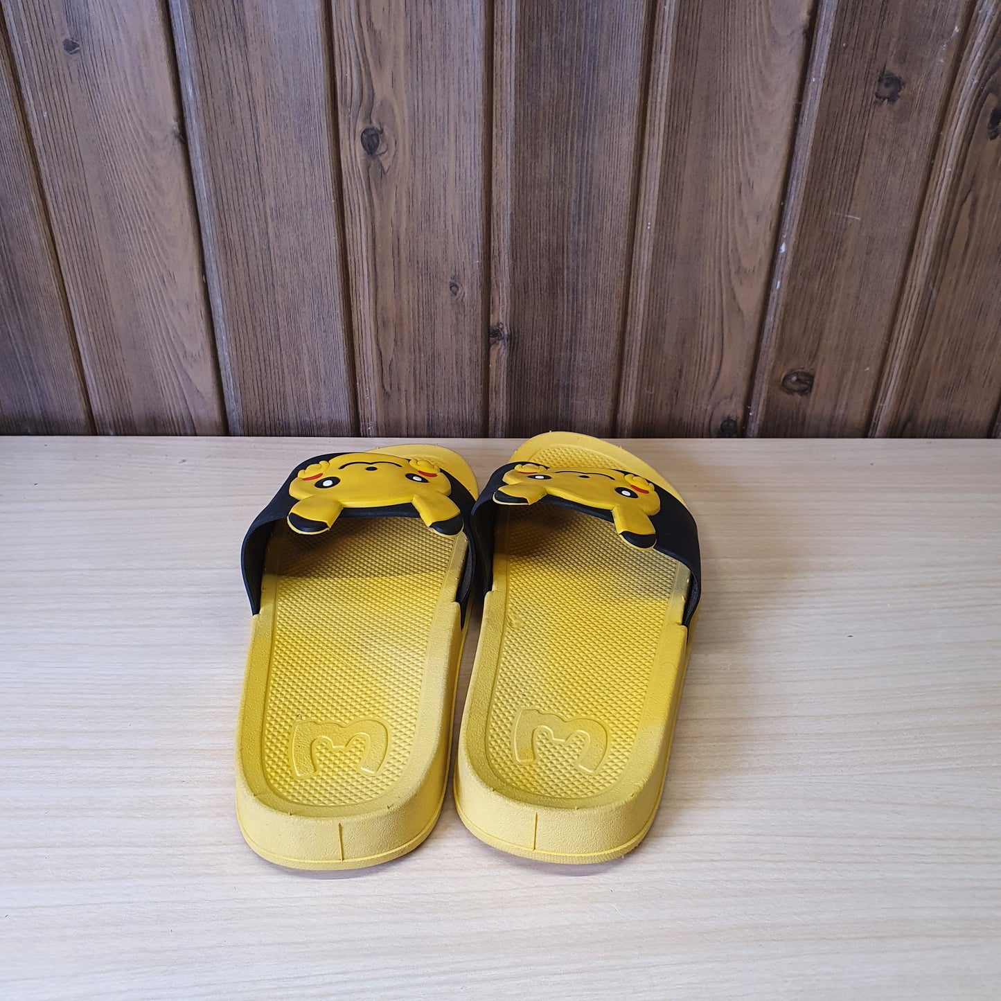 Kids Used Imported Slippers Size 32