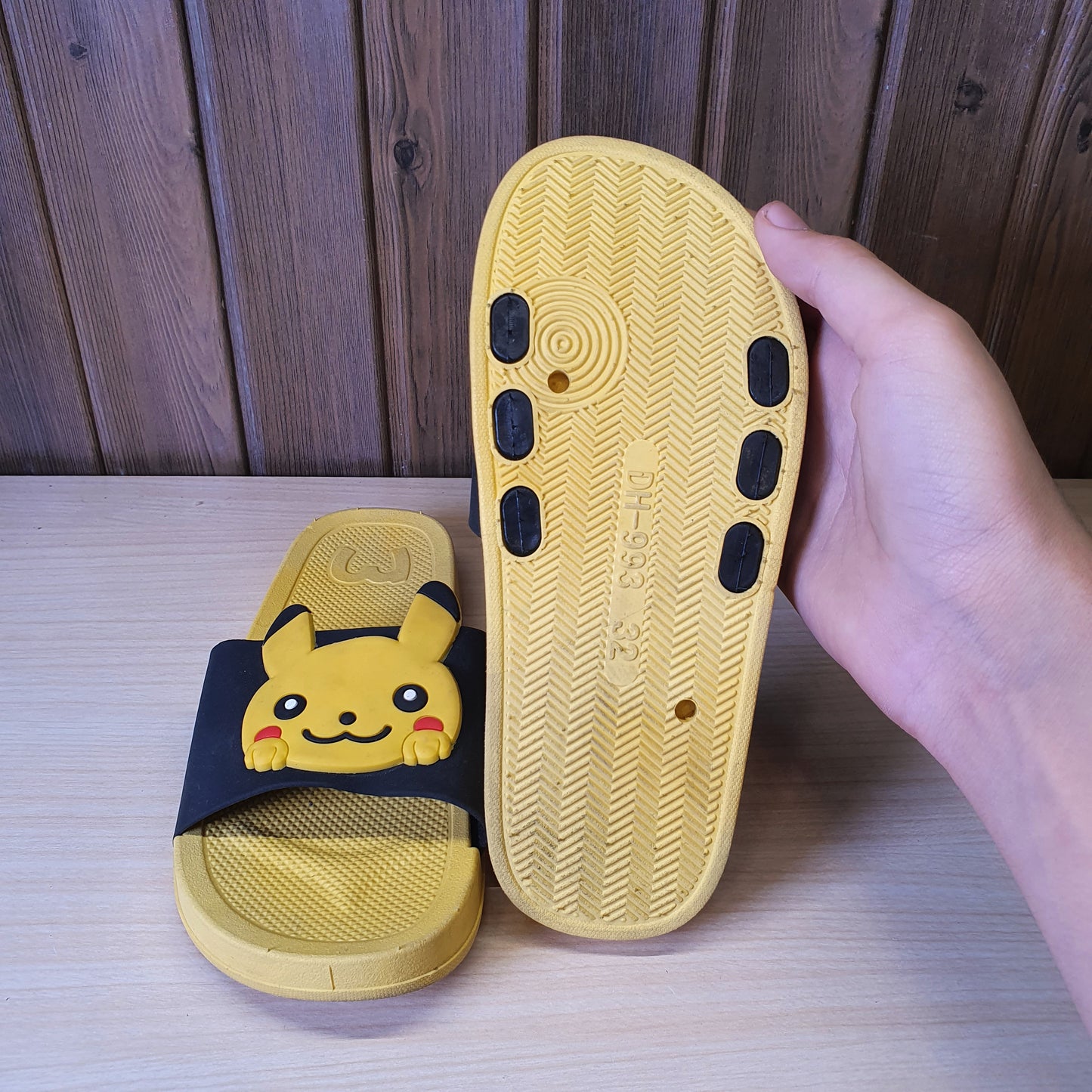 Kids Used Imported Slippers Size 32