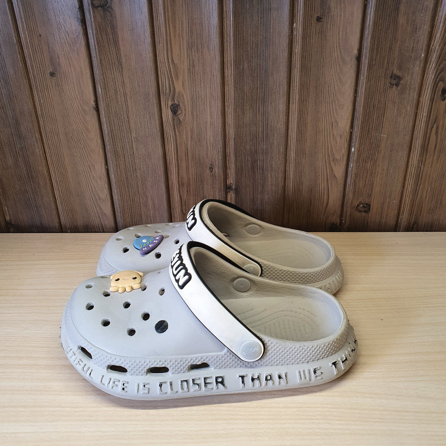 Kids Used Imported Crocks Size 32