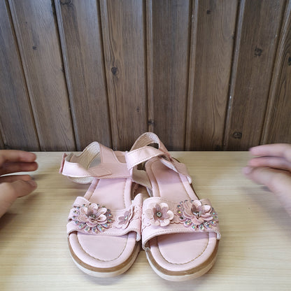 Kids Used Imported Sandals Size 34