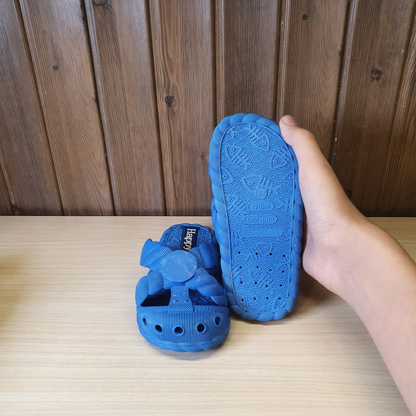 Kids Used Imported Slippers Size 175MM