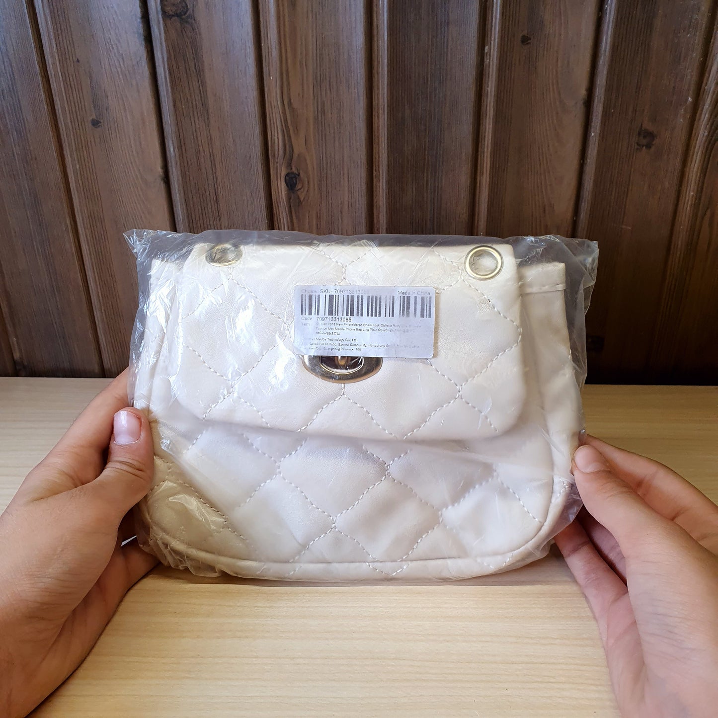 White Bag Ladies #4044