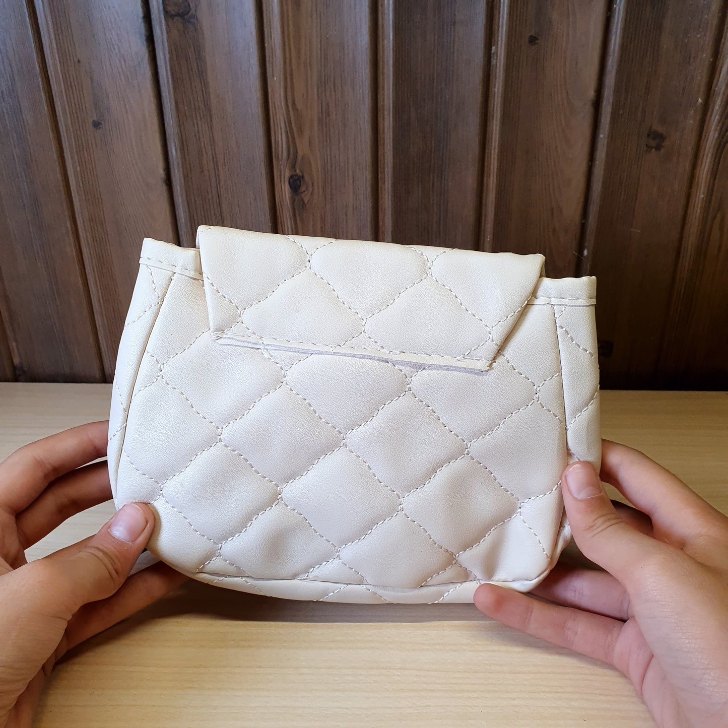 White Bag Ladies #4044