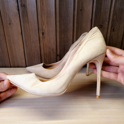 Ladies High Heel Size 39 #4165