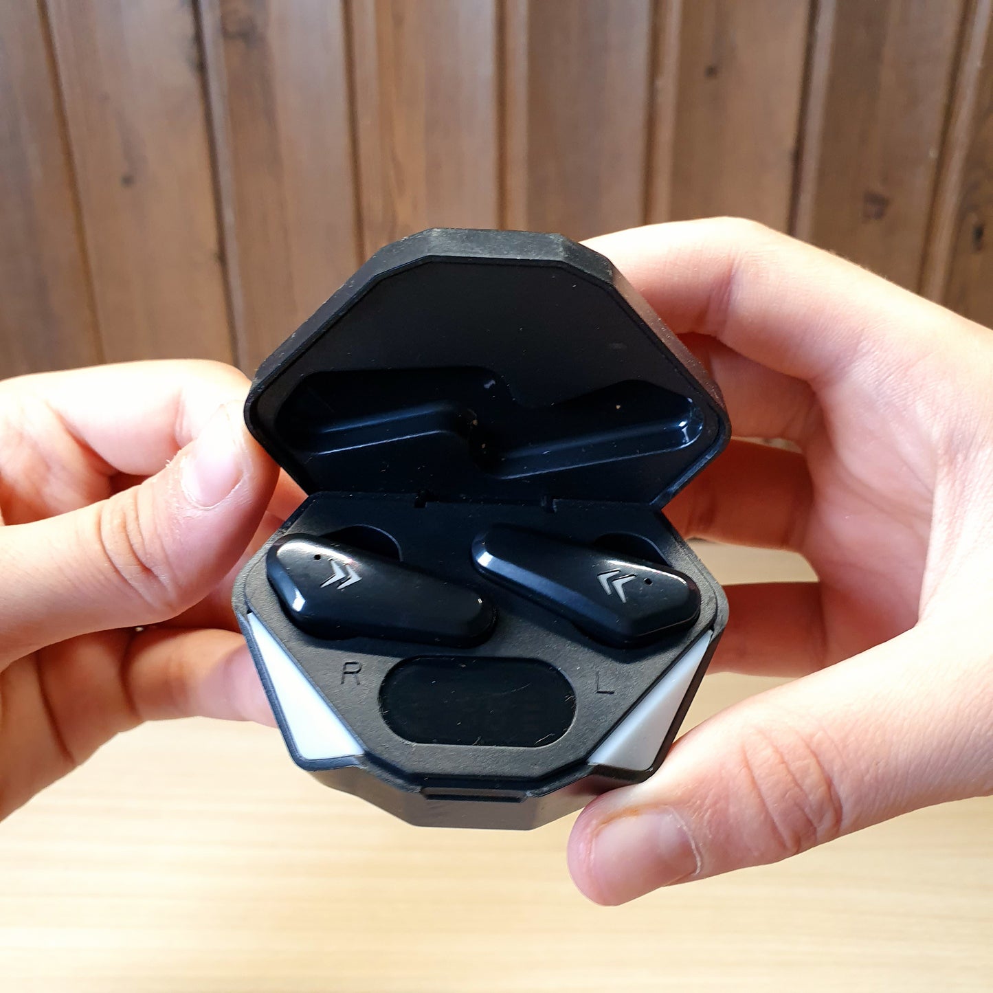 Wireless Earbuds #4174