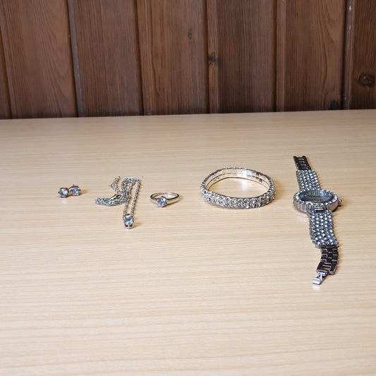 Silver Watch With Jewellery #4034