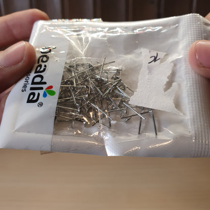 Beadia accessories platinum-plated flat head pins for jewelry making.#4320
