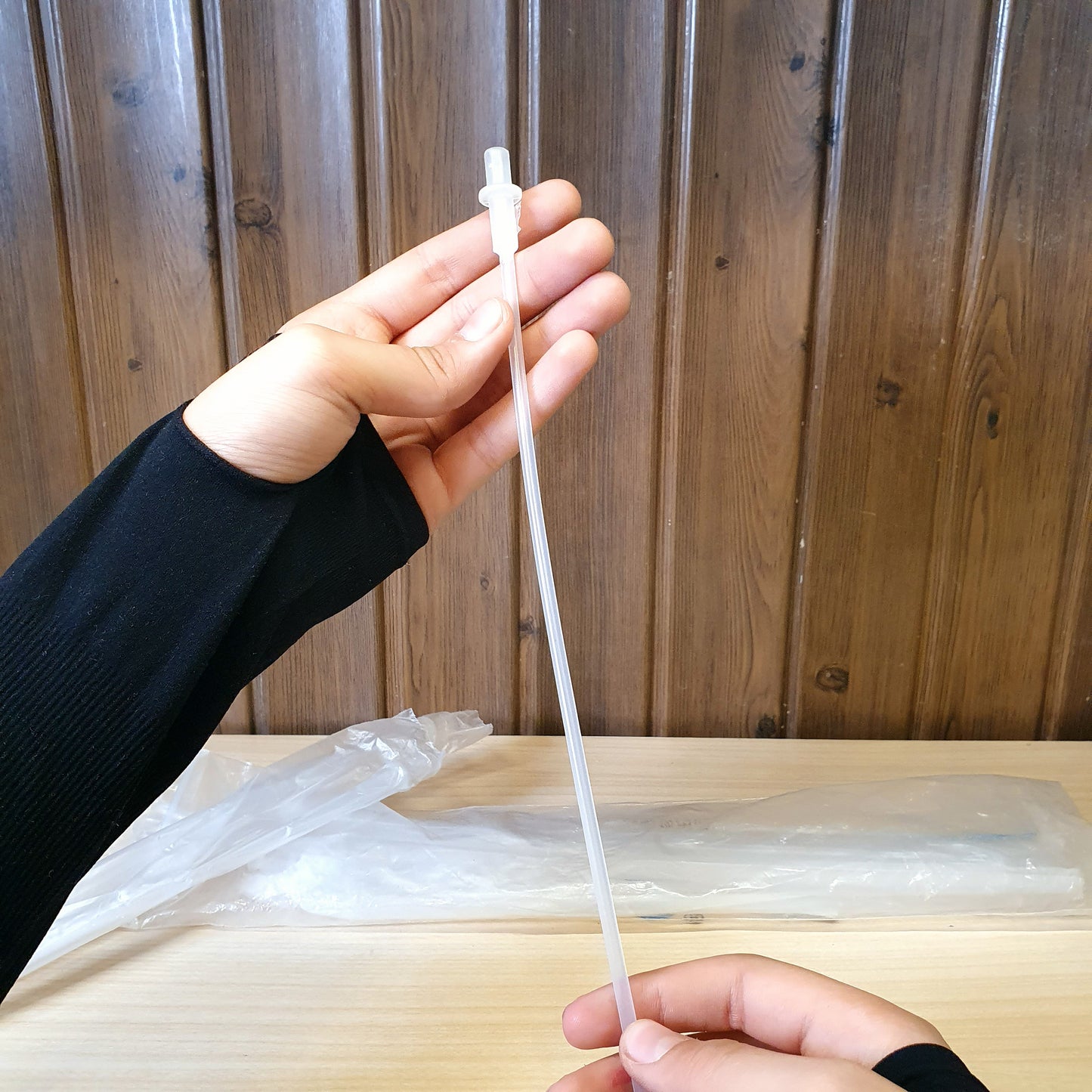 disposable catheter is designed for artificial insemination in small animals like dogs, sheep, and goats#4486