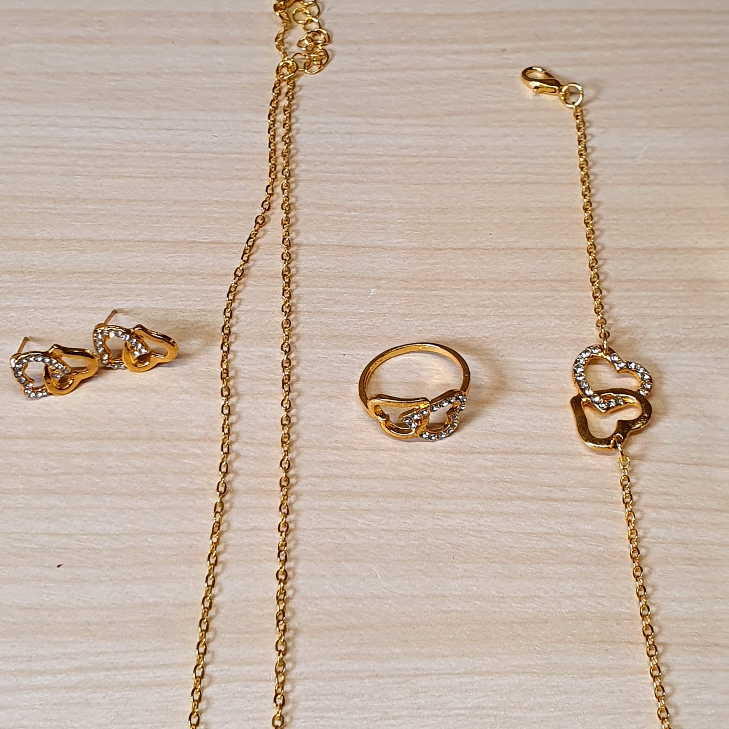 Golden watch With Jewellery #2815
