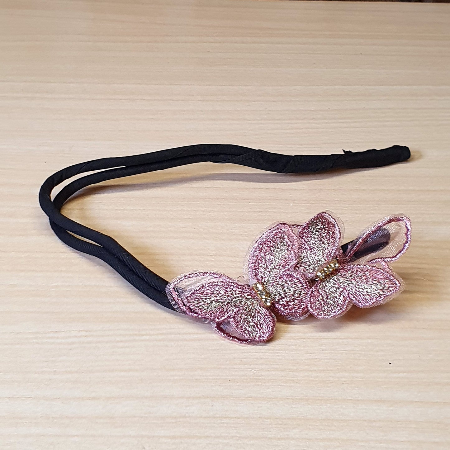 Miss Lirenn butterfly-themed hair bun maker#4392