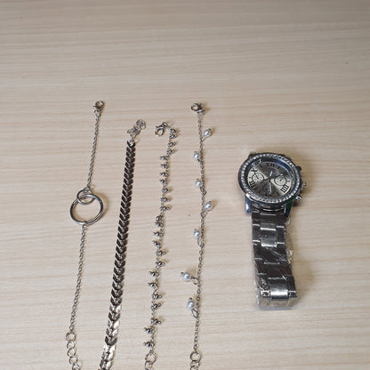 Watch With 4 Bracelets #4882