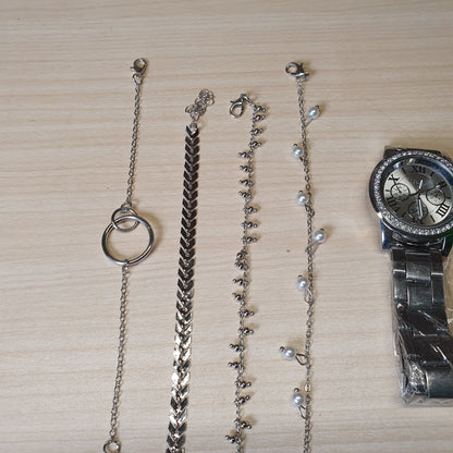 Watch With 4 Bracelets #4882