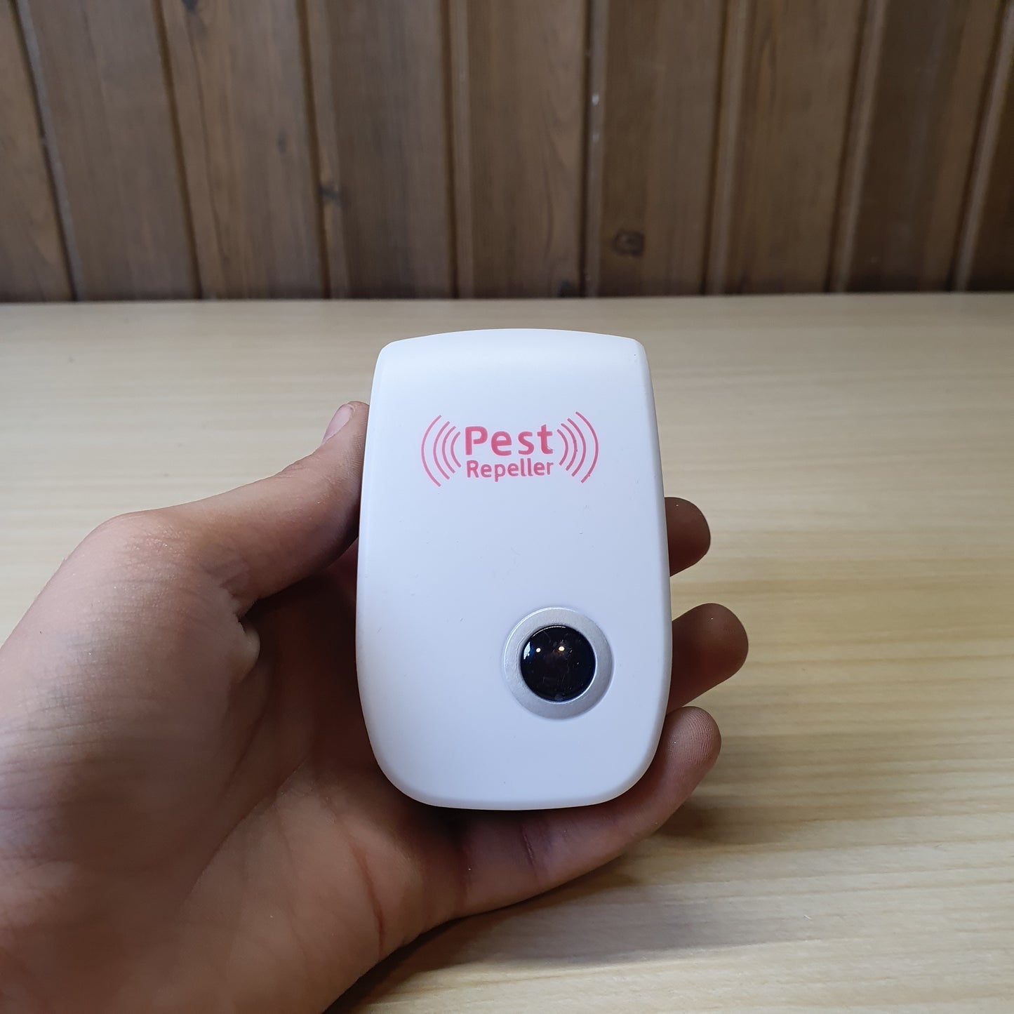 Ultrasonic Pest Repeller #6112
