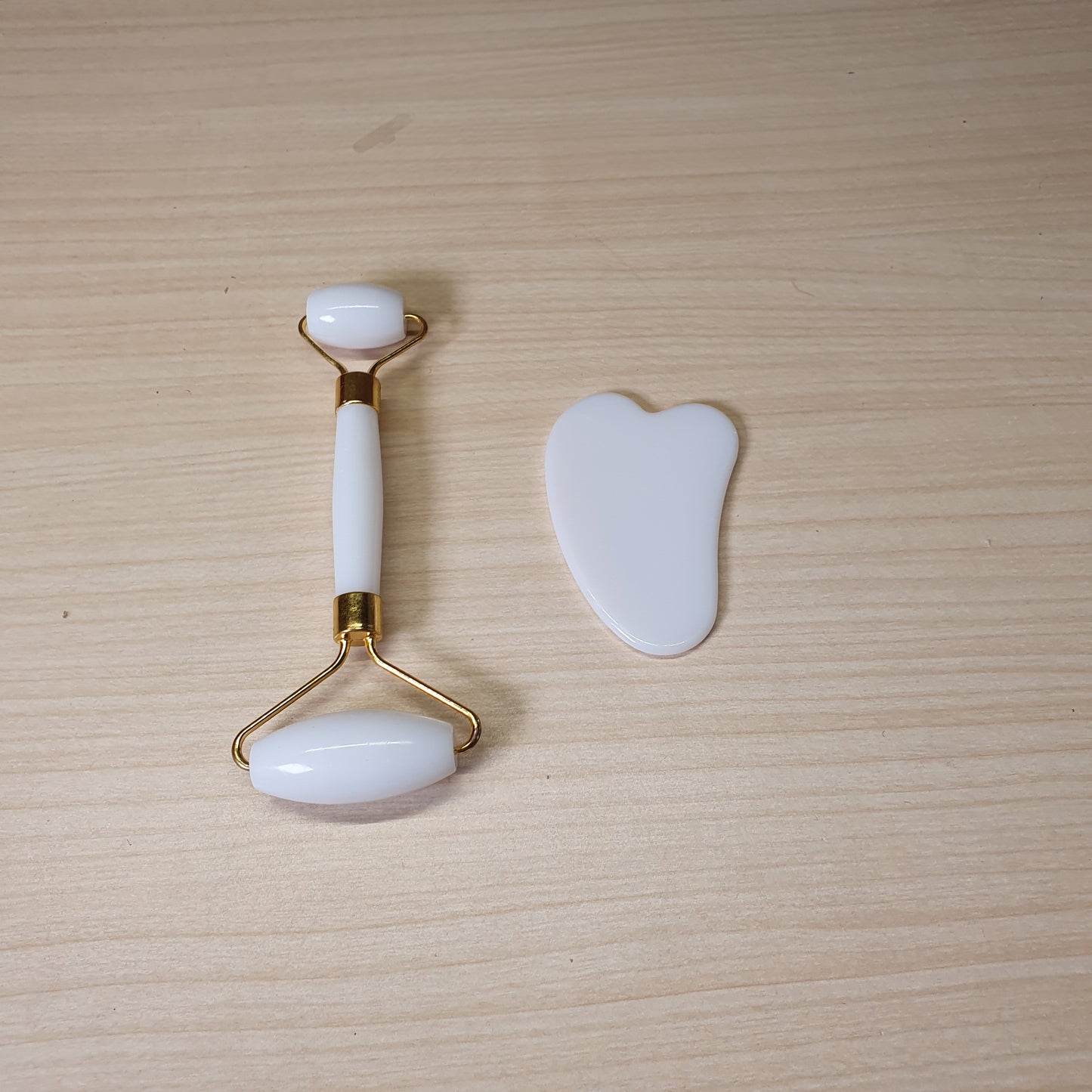 FlawLess Facial Roller And Massager #6163