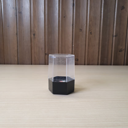 explosion dice" magic trick prop, designed to instantly transform one large die into several smaller ones.#6172