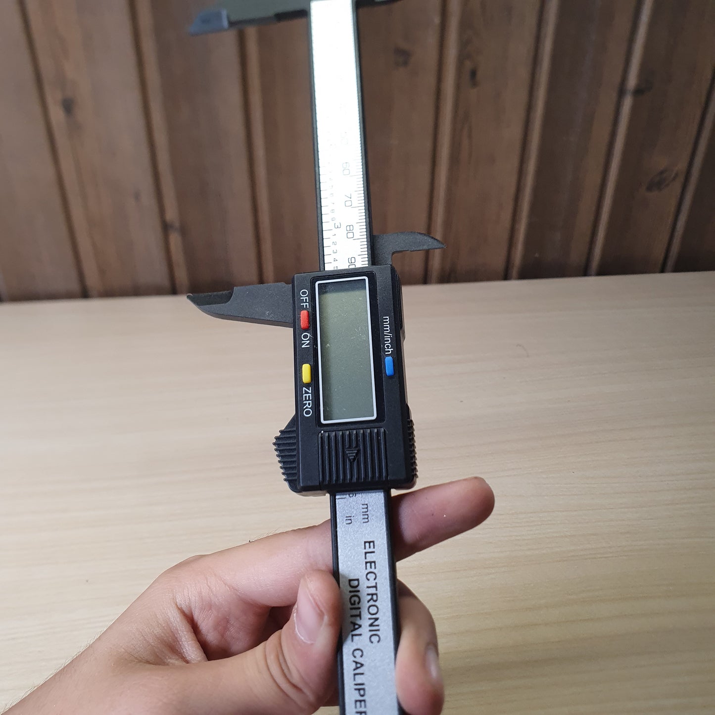 Generic 150mm (6 inch) electronic digital caliper, commonly used for DIY and metalworking projects #1000nc