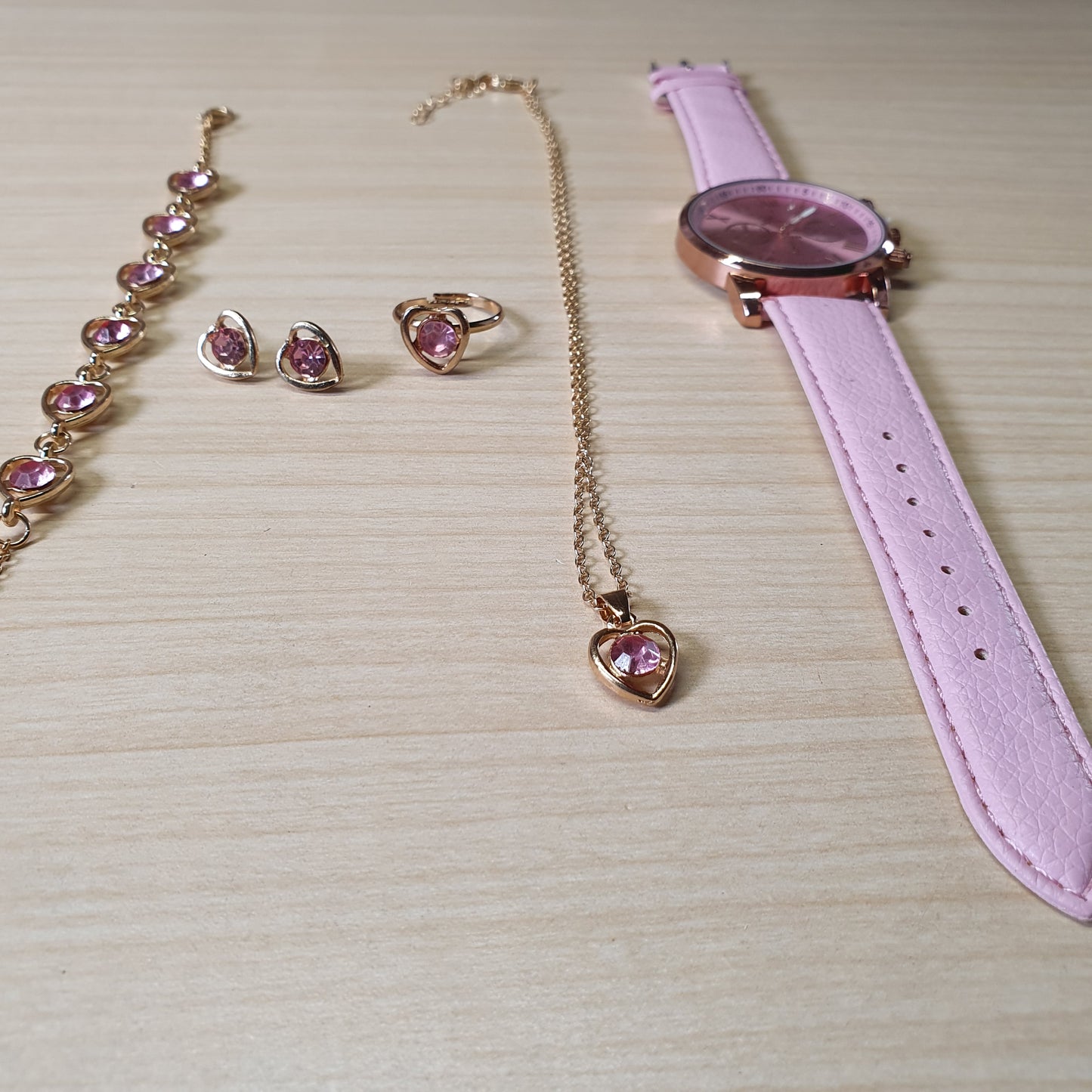 Pink watch With jewellery #4817