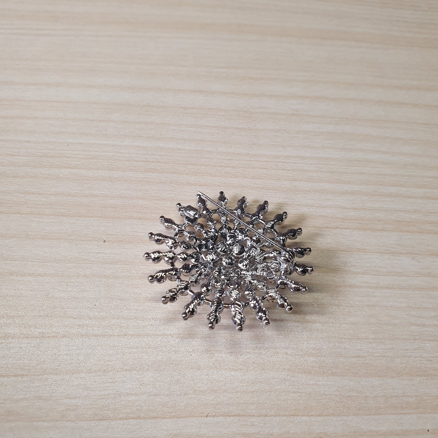 Pearl Snowflake Brooches Pin #4871
