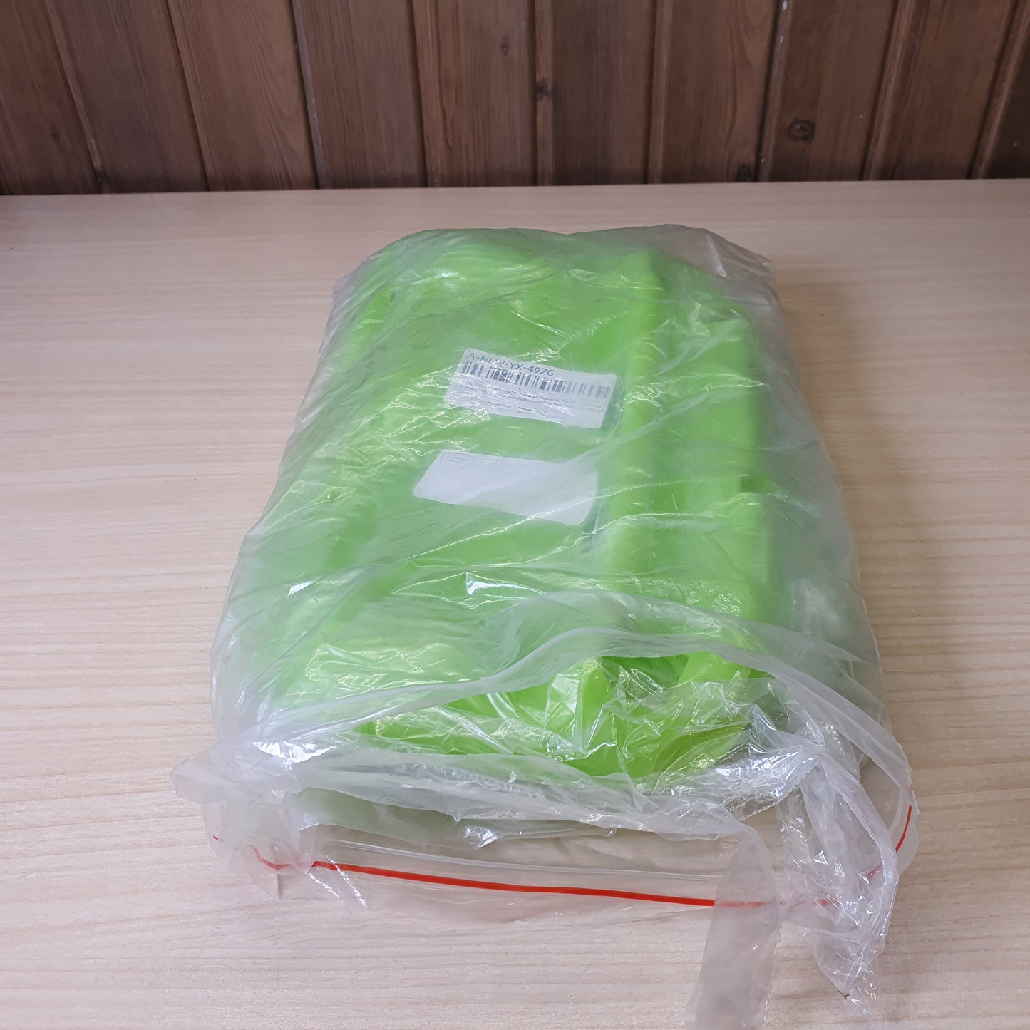 Green silicone case is a protective skin designed for the Nintendo Wii U Gamepad.#6820