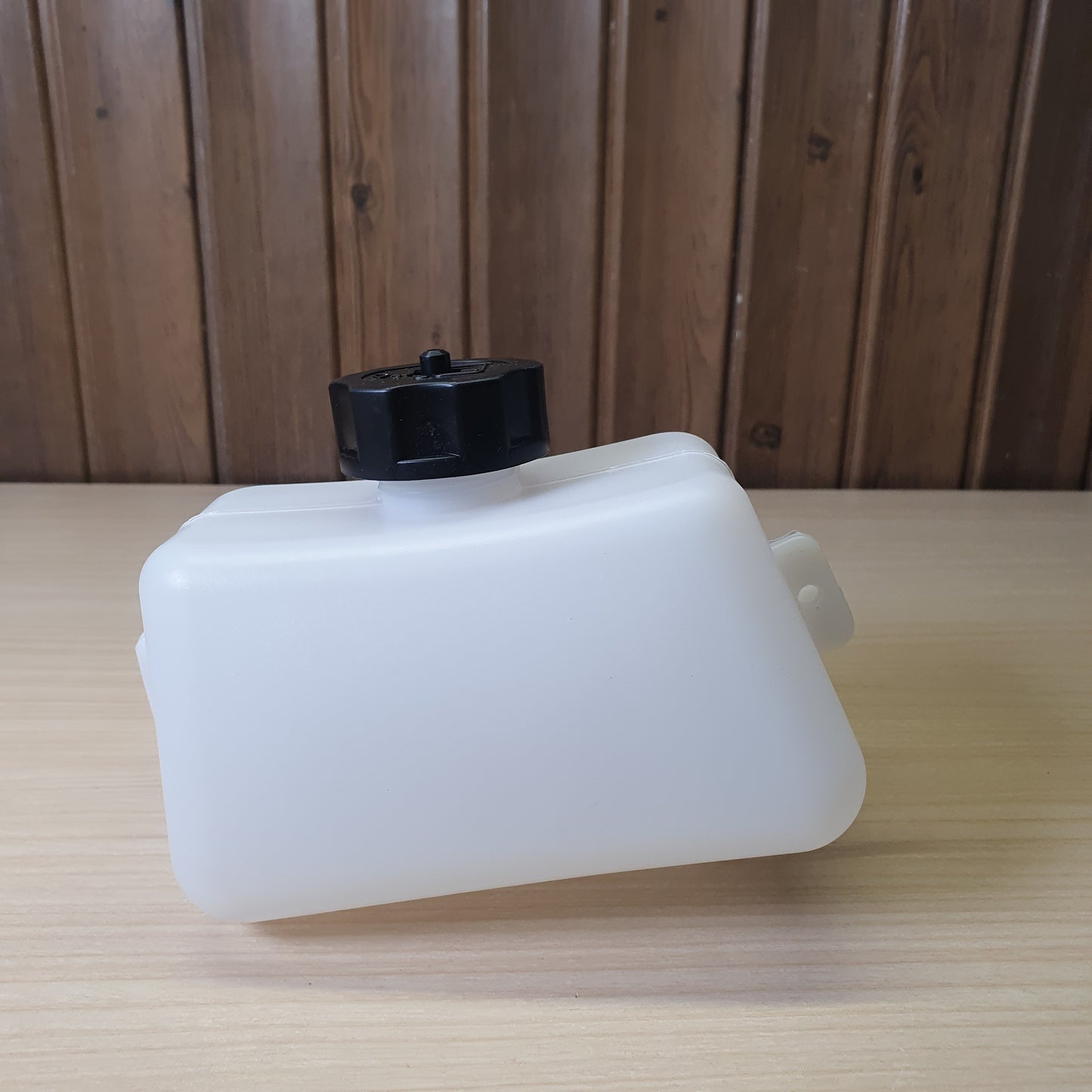 Generic plastic fuel tank for small vehicles like pocket bikes, dirt bikes, or mini quads.#6712