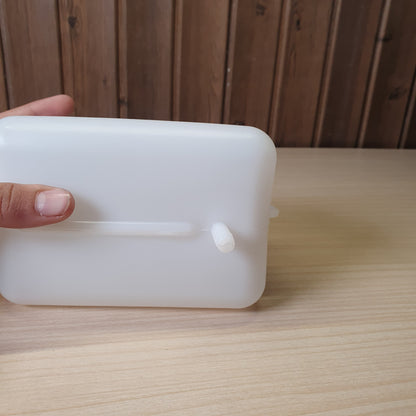 Generic plastic fuel tank for small vehicles like pocket bikes, dirt bikes, or mini quads.#6712