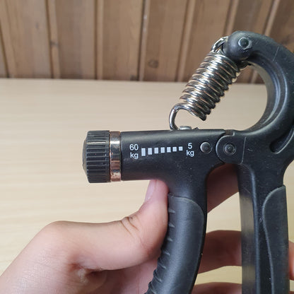 Hand gripper used to build strength in wrists, fingers, and forearms.#6503.