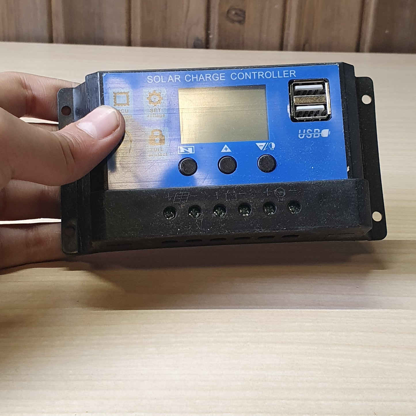Solar Charge Controller #6946