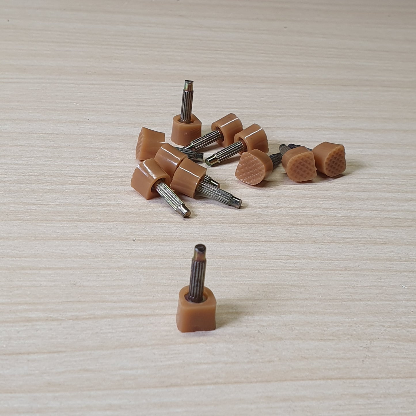 Replacement tips designed to repair worn-down high heels,#6696