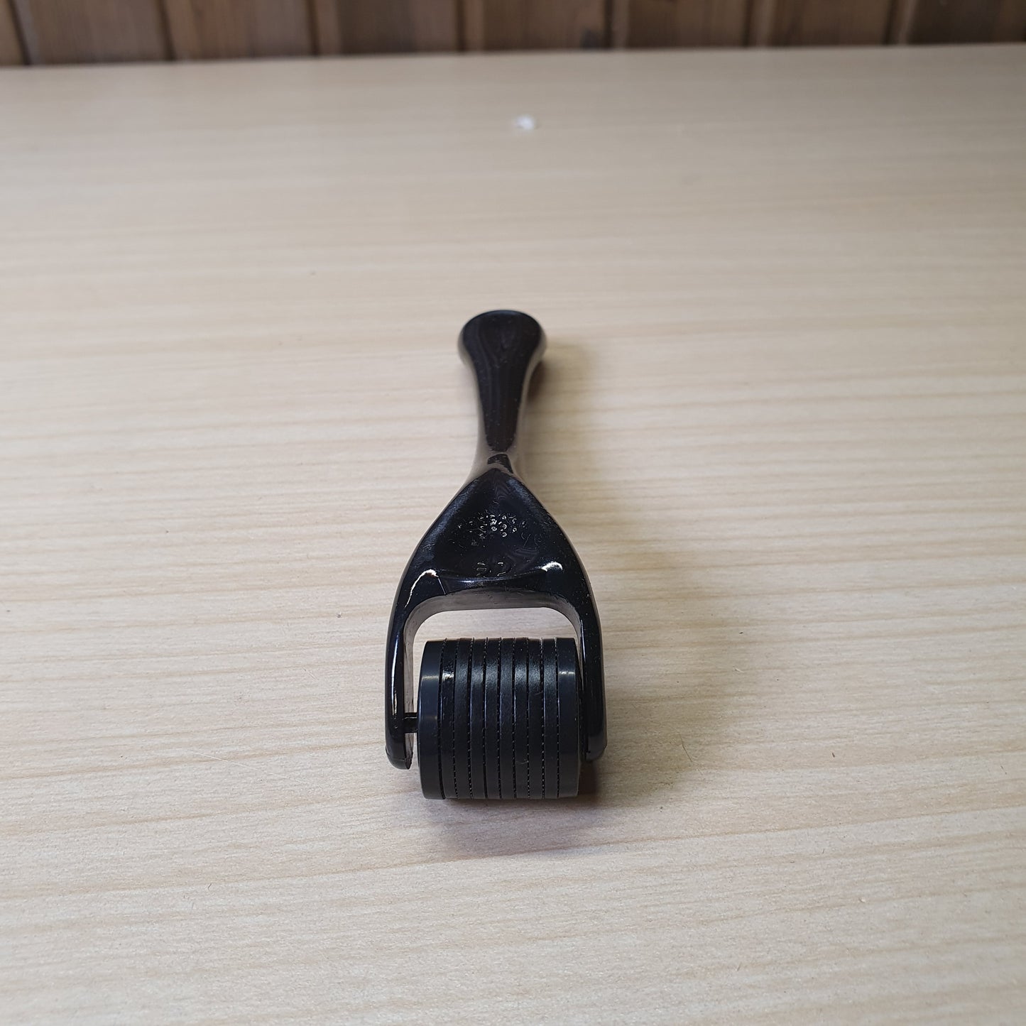 Dermaroller Microneedle Theraphy System #8137